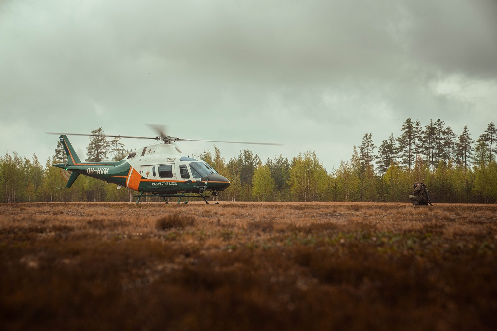 Rajavartiolaitoksen Koala-helikopteri.