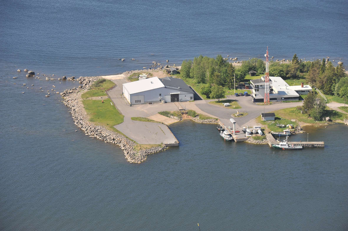 Sjöbevakningsstationens byggnaderna.